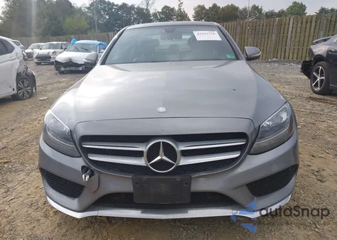 2015 Mercedes-Benz C 300 Sport 4Matic z USA, uszkodzony, nr VIN 55SWF4KB1FU022063